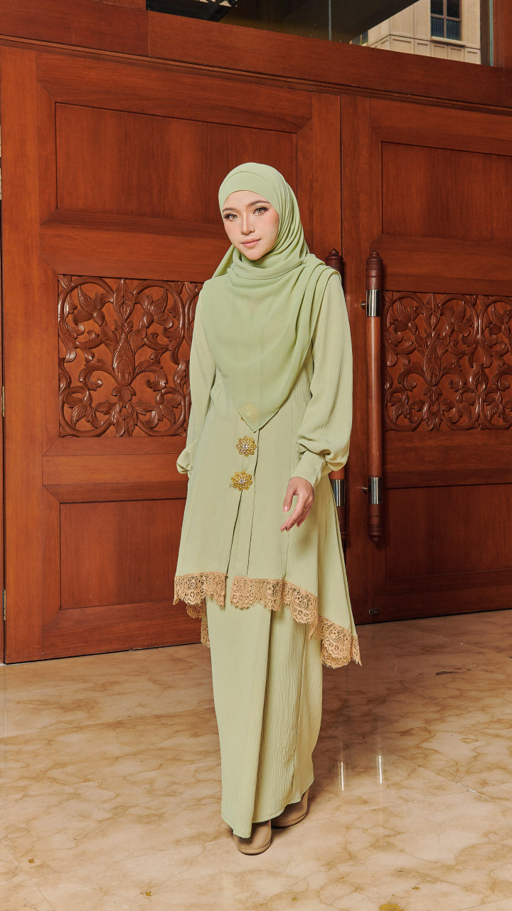 Regal Elegance Baju Kurung