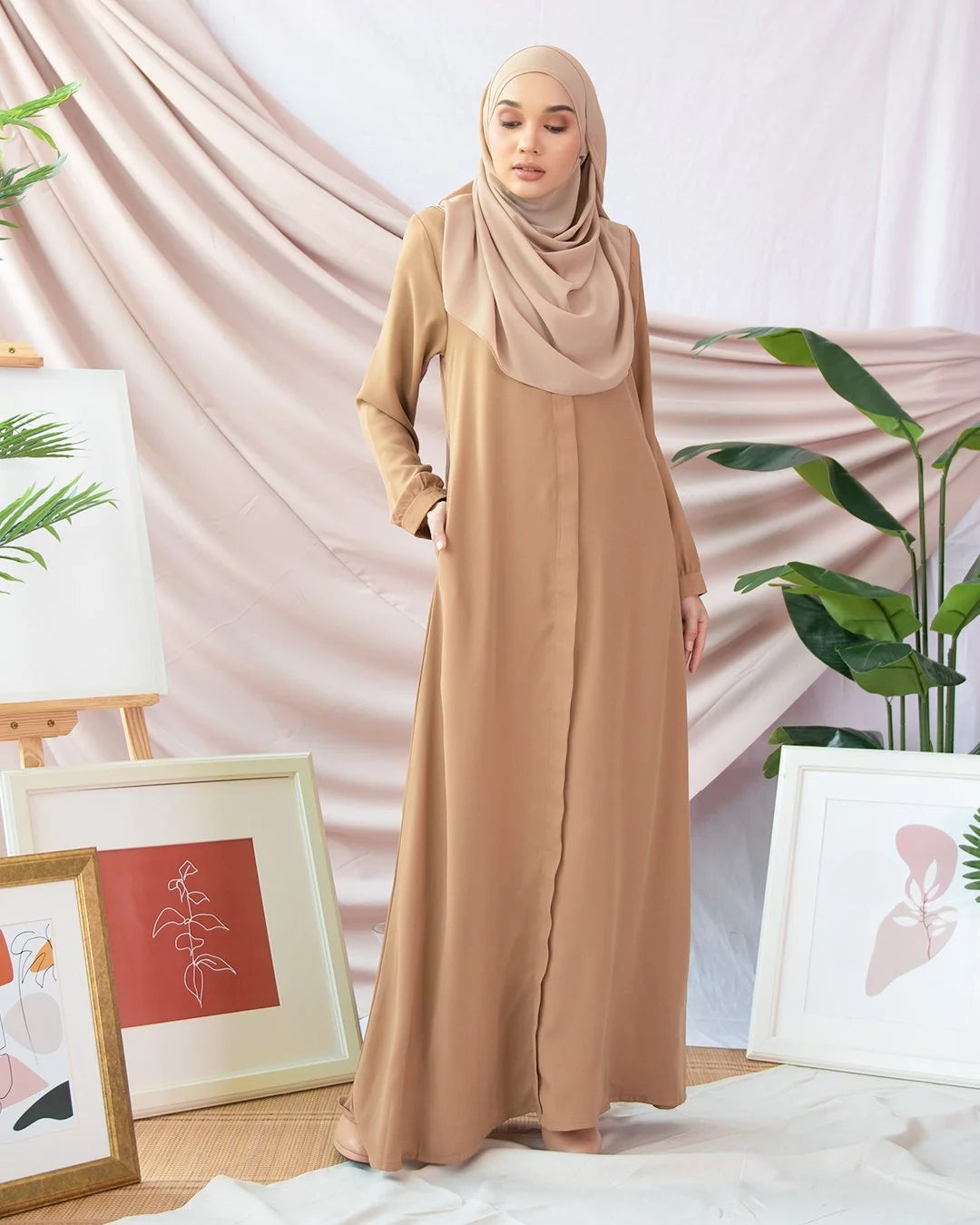 Elegant Essence Abaya