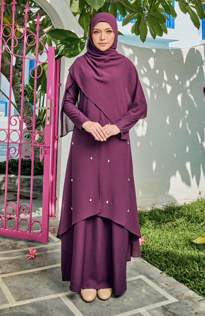 Graceful Radiance Abaya