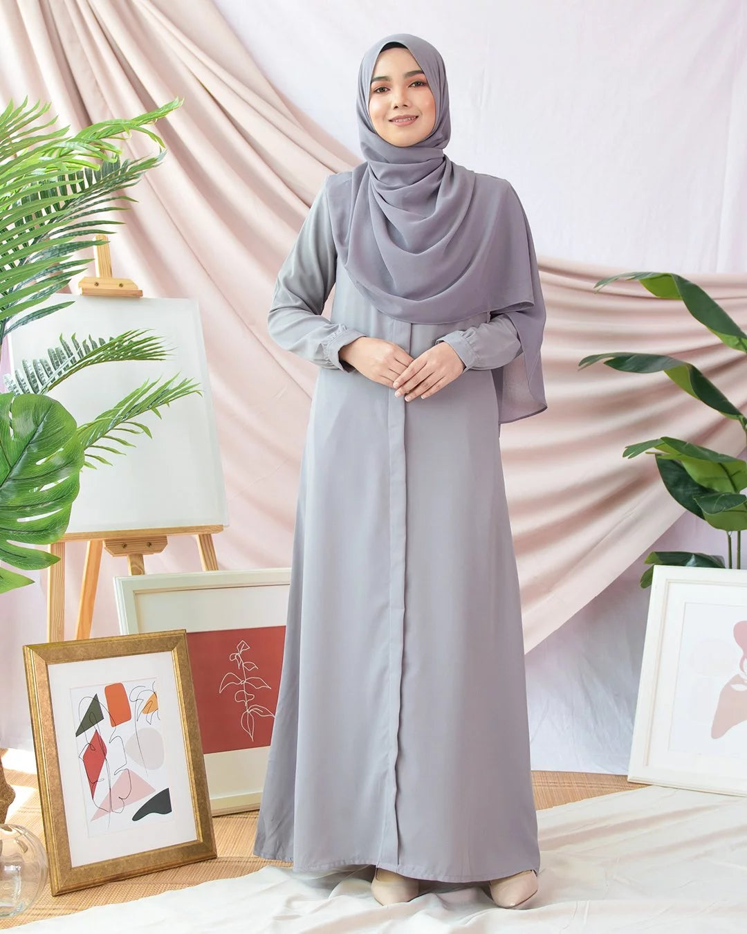 Elegant Essence Abaya