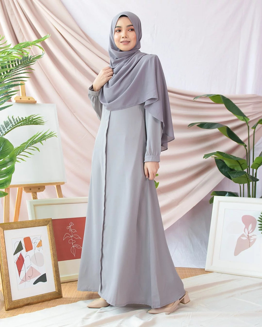 Elegant Essence Abaya