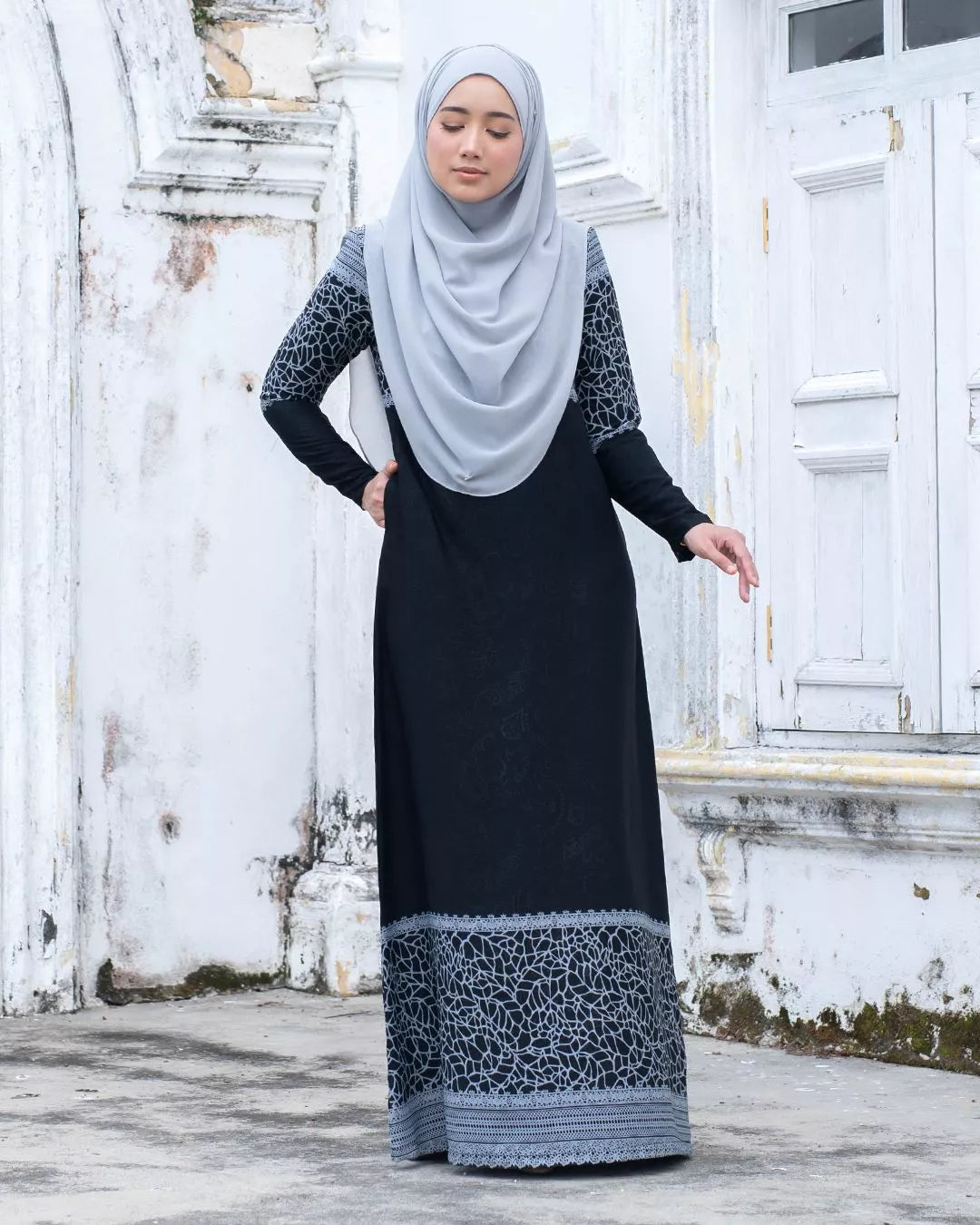 Traditional Abaya