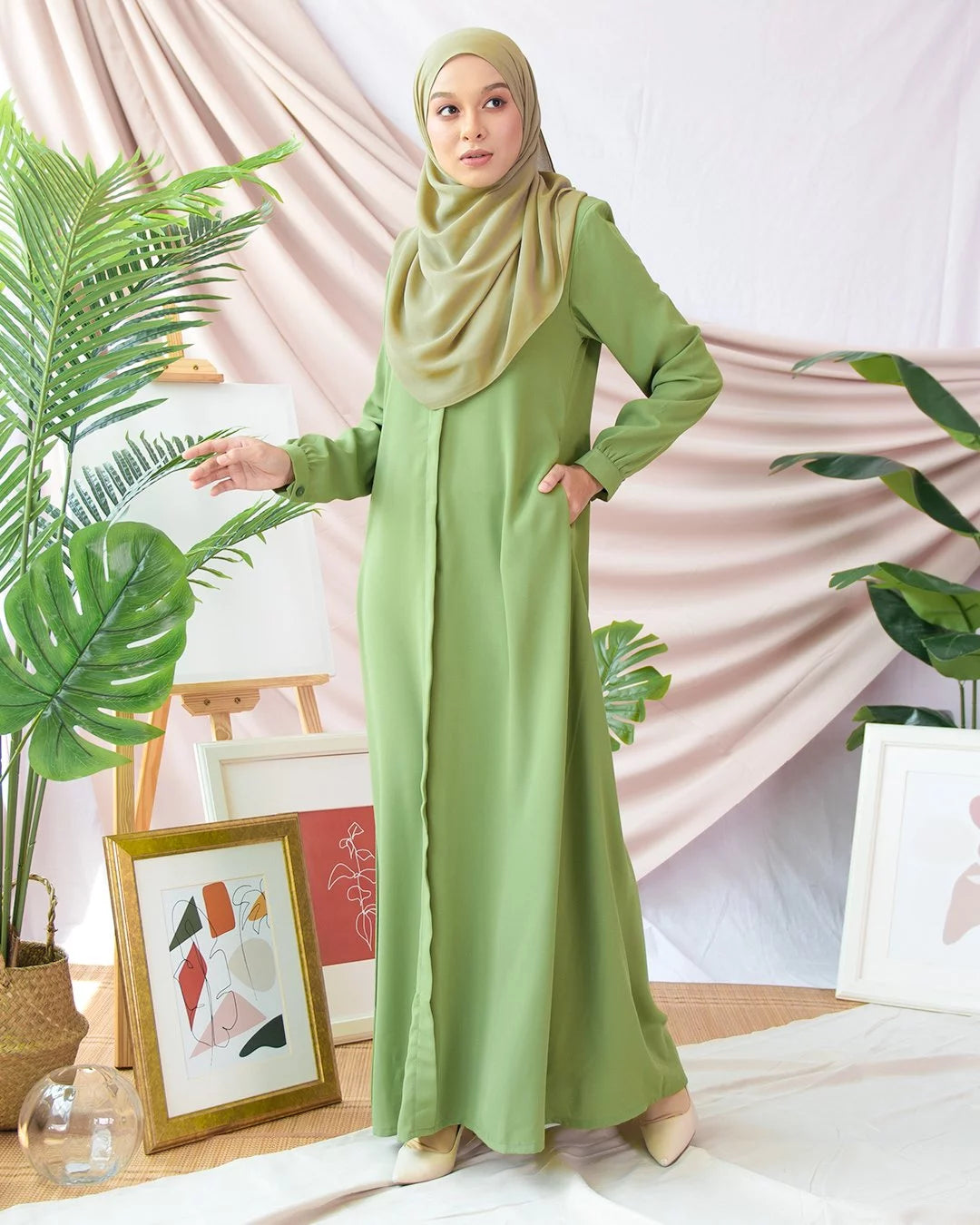 Elegant Essence Abaya