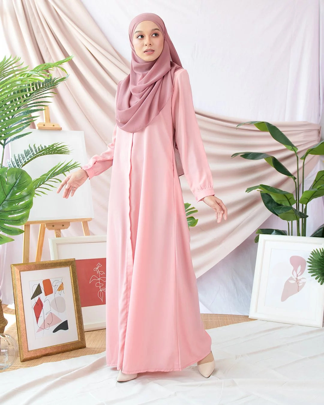 Elegant Essence Abaya