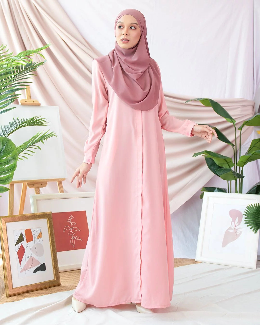 Elegant Essence Abaya