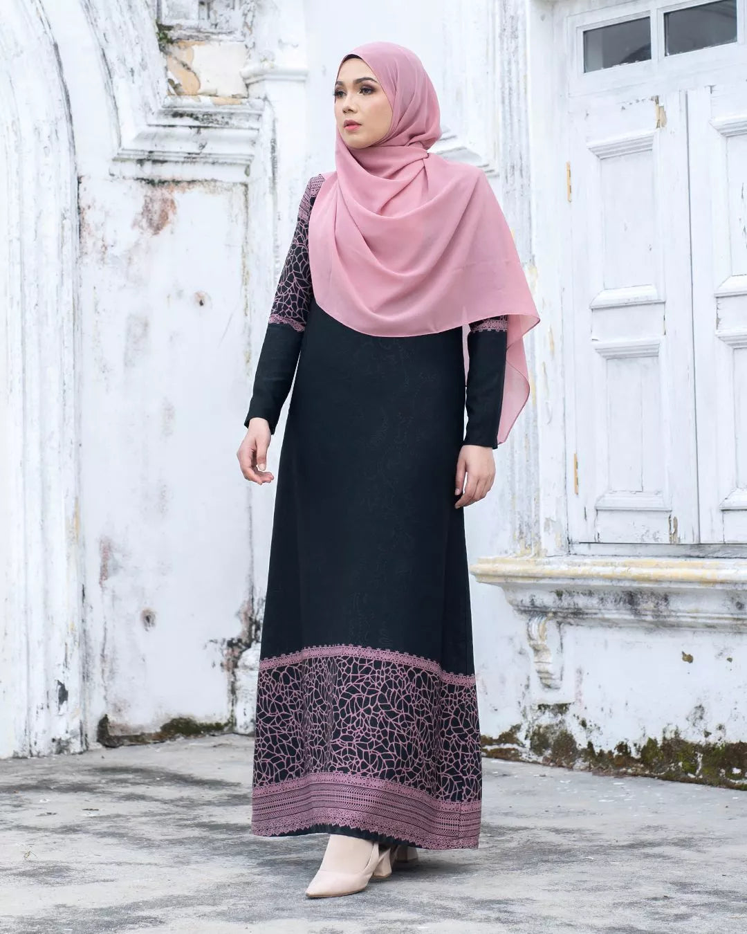 Traditional Abaya