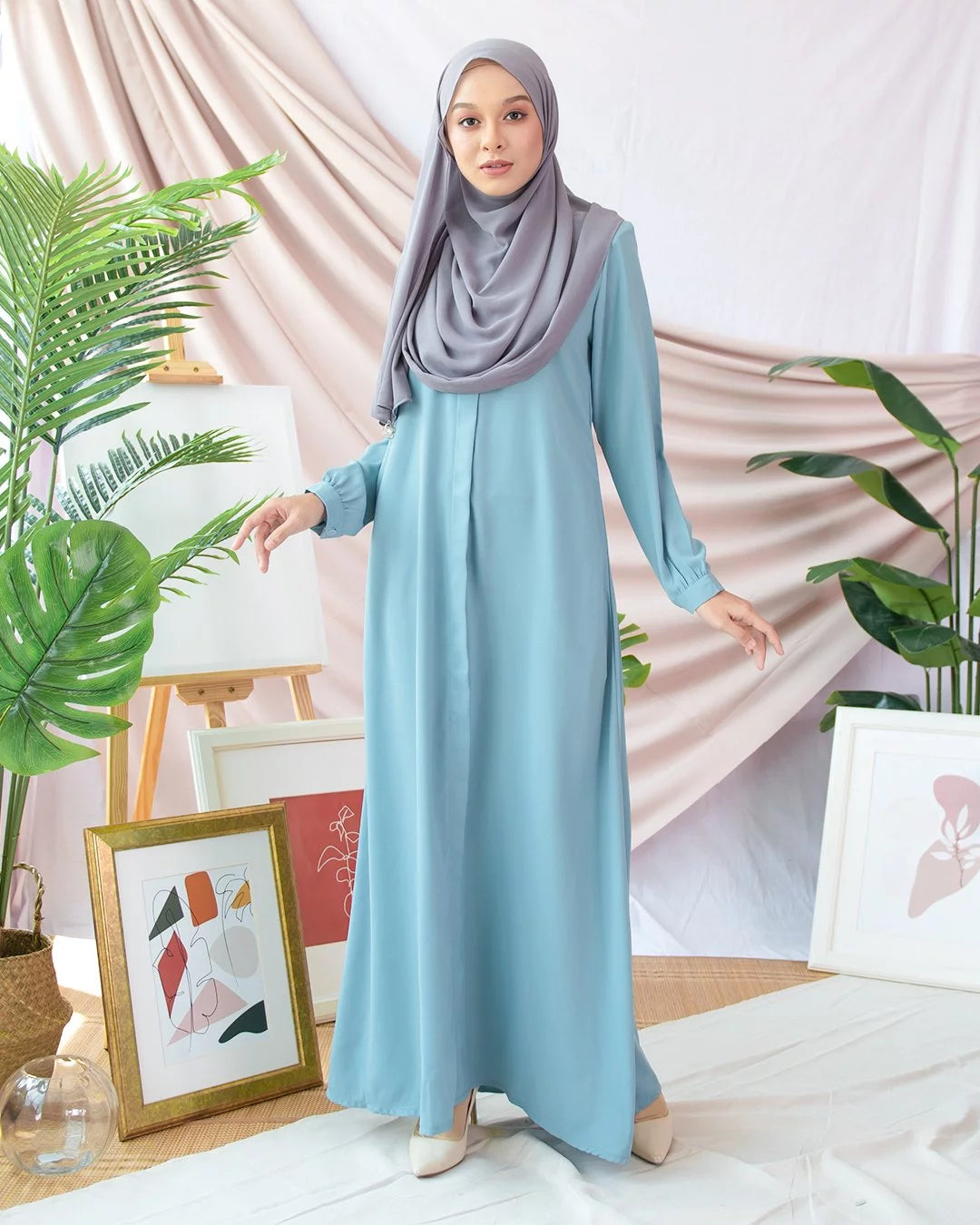 Elegant Essence Abaya