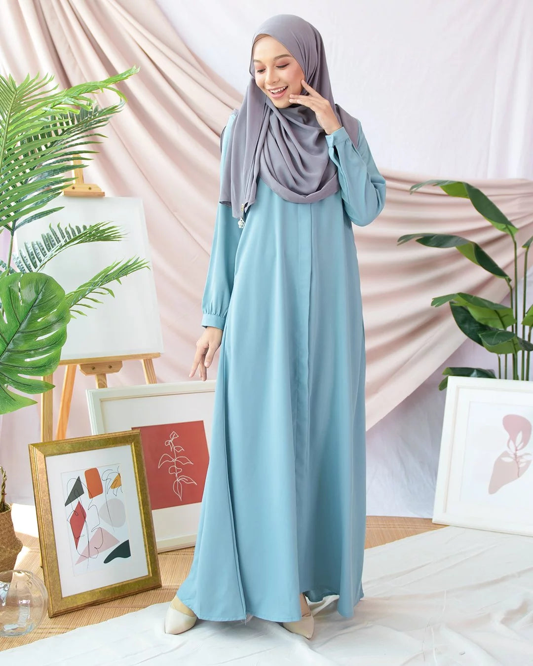 Elegant Essence Abaya