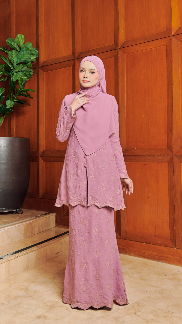 Baju Kurung Embroidered